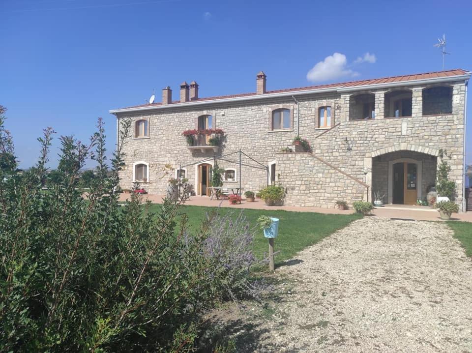 Masseria Fontana Dei Fieri Pietrelcina Buitenkant foto