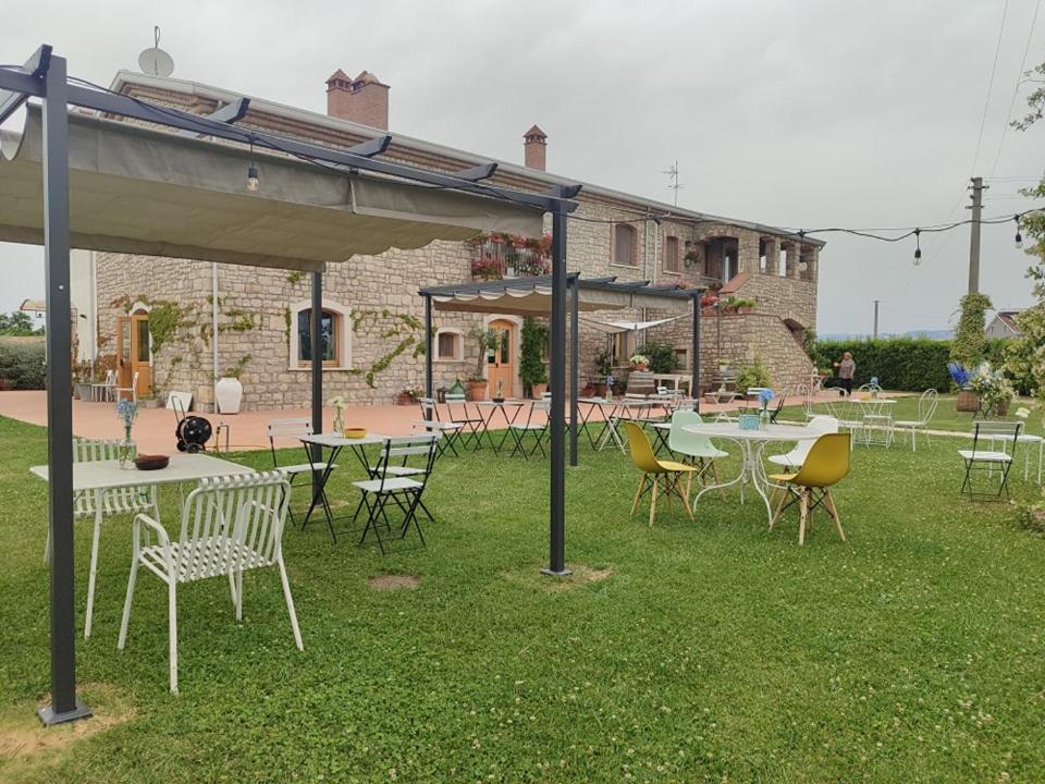 Masseria Fontana Dei Fieri Pietrelcina Buitenkant foto